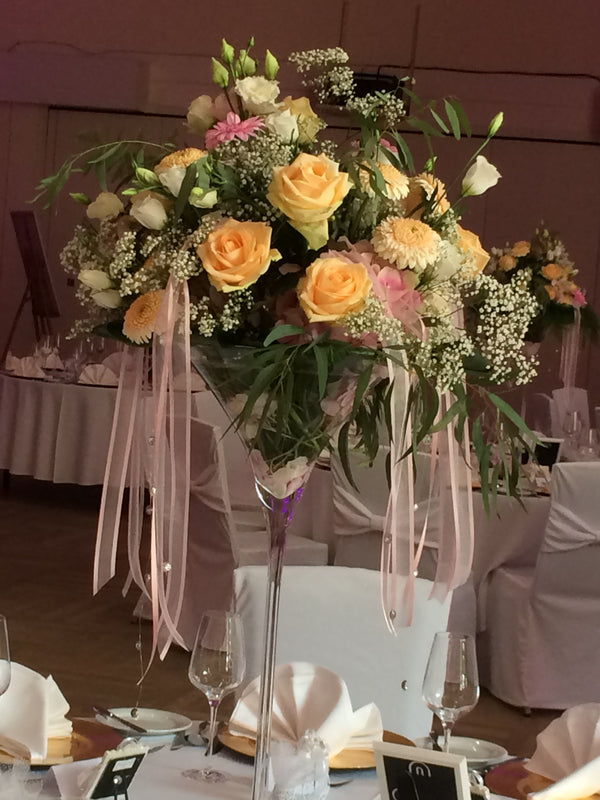 Romantische Zeremonie - Hochzeit Blumen