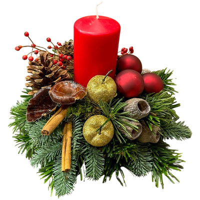 Adventsgesteck Classic mit 1 Kerze auf Teller - Meister Group Frankfurt